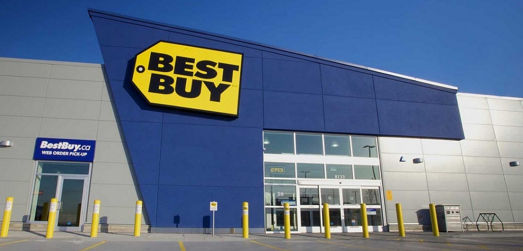 Man Finds Hillary Clinton's Email Logged into Best Buy ...